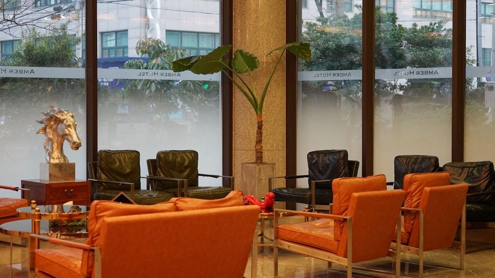 Amber Hotel 4*