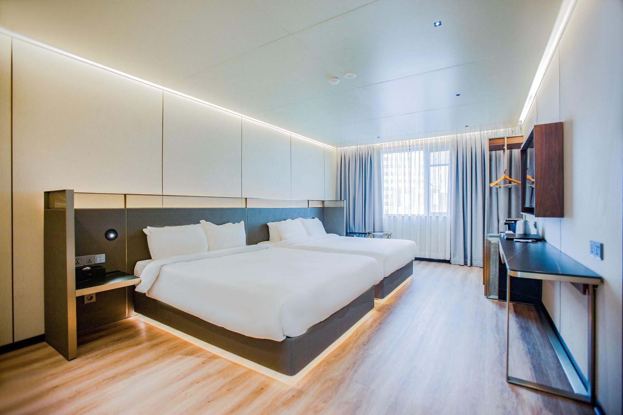 Hotel Amber 4*