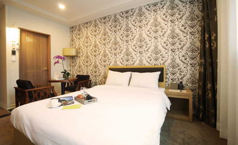 Amber Hotel 4*